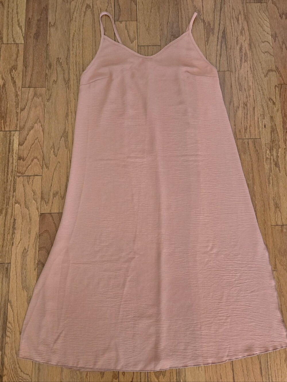 Textured Blush Midi Dress with Split Hem